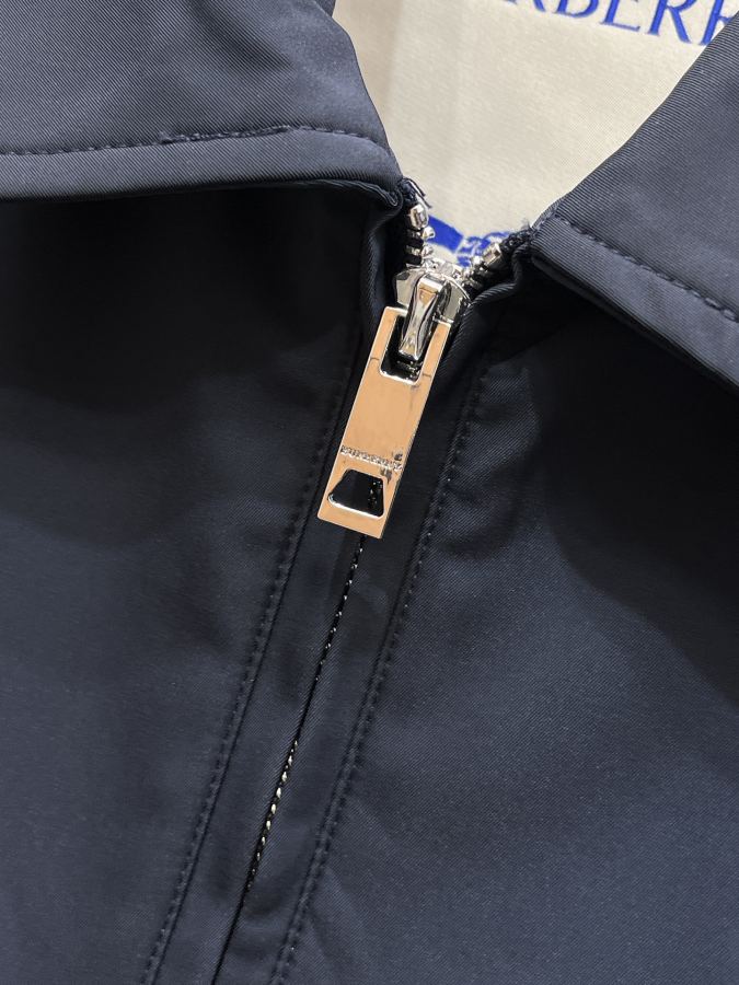 1:1 Replica Burberry men New — AAA Quality Replica — photo 4