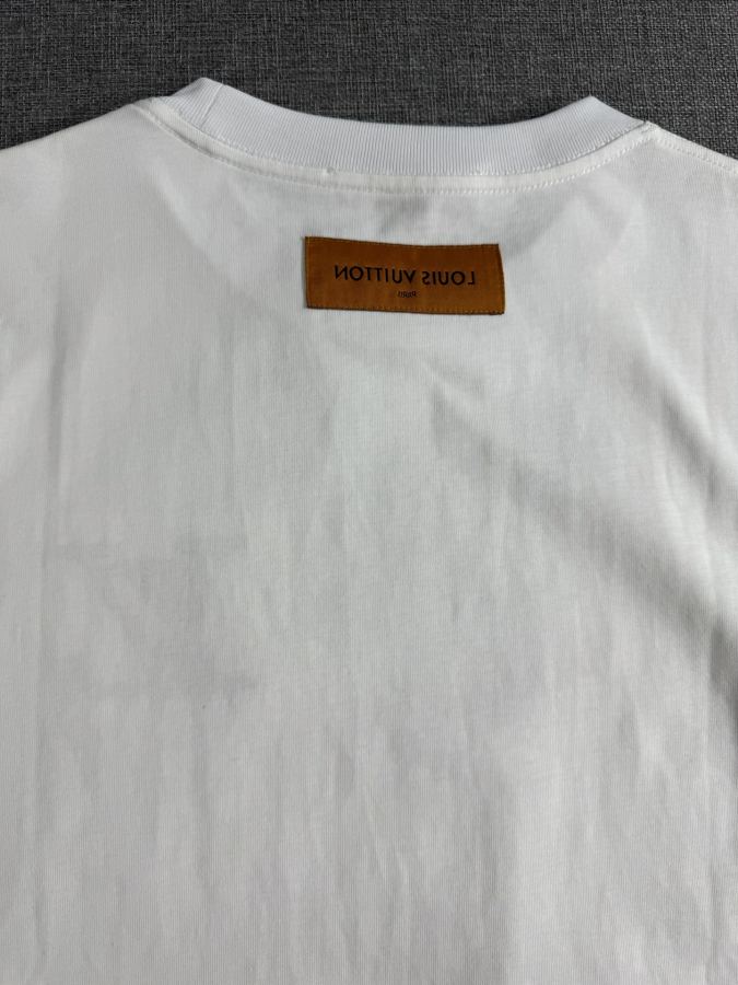 1:1 Replica LV men LV logo t — AAA Quality Replica — photo 9