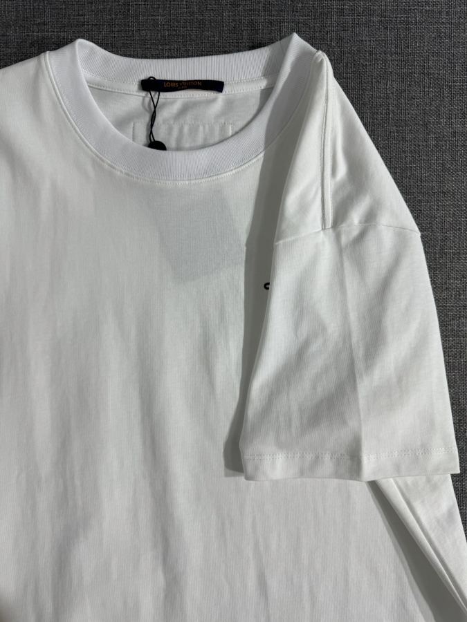 1:1 Replica LV men LV logo t — AAA Quality Replica — photo 6