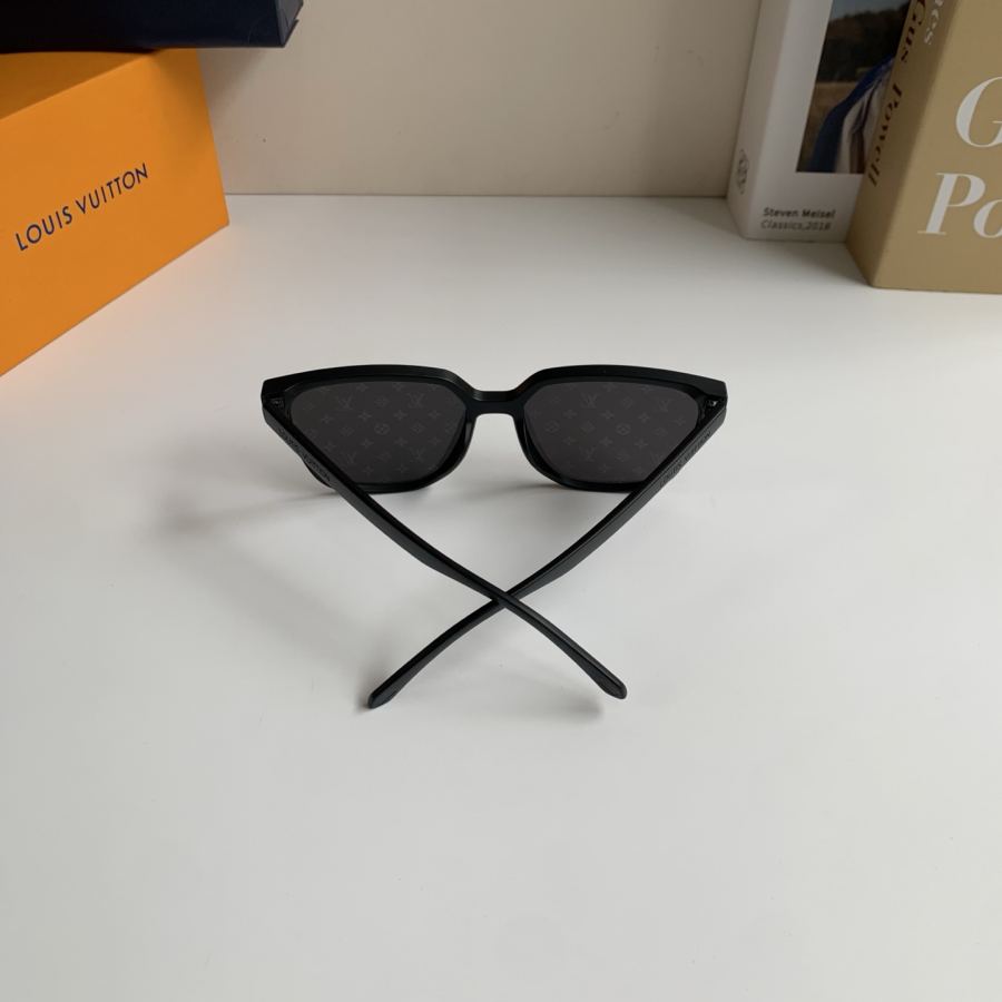 1:1 Replica LV glasses LV Louis Vuitton — AAA Quality Replica — photo 9