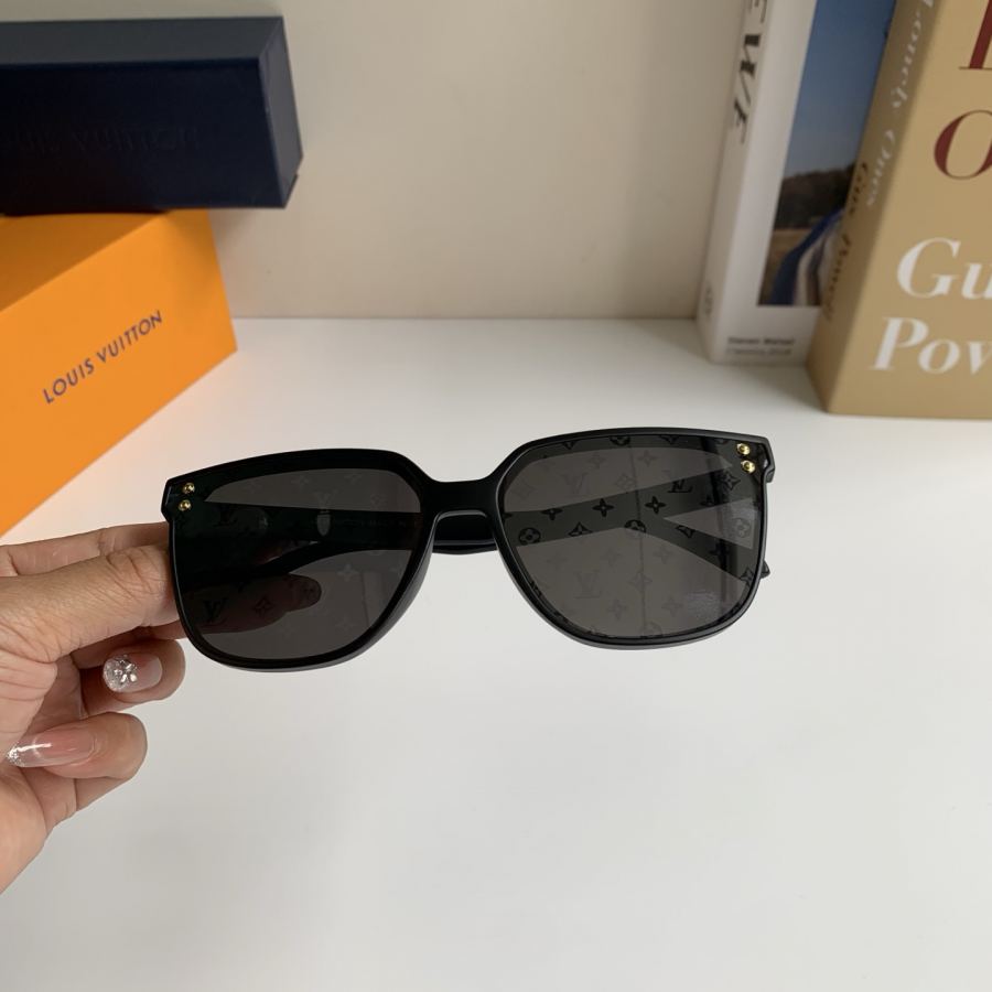 1:1 Replica LV glasses LV Louis Vuitton — AAA Quality Replica — photo 3