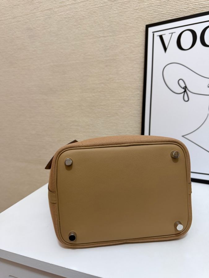 1:1 Replica Hermes bag Cargo Picotin 18cm Swift — Premium Replica — photo 6