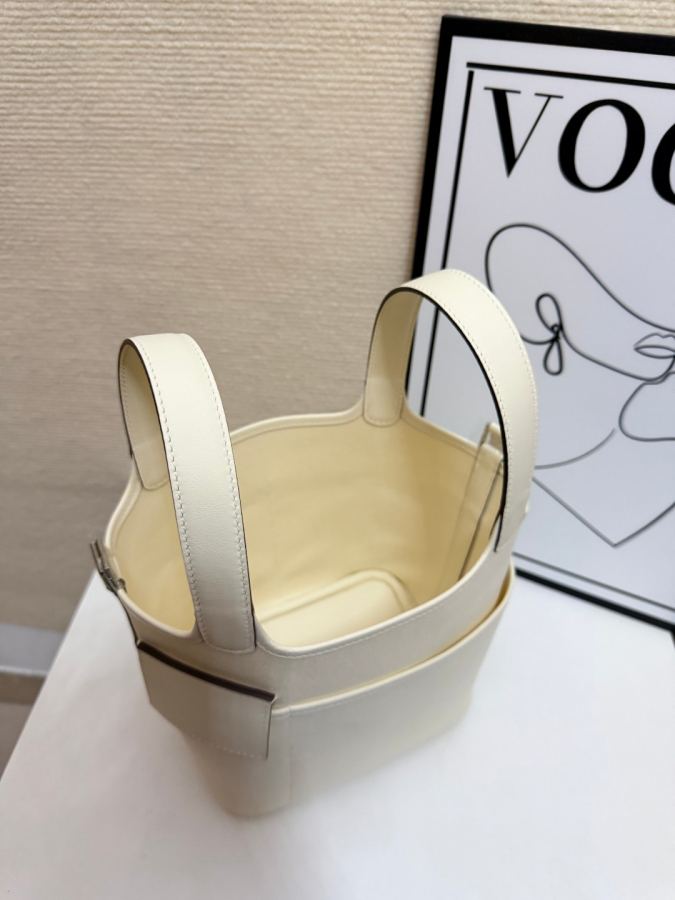1:1 Replica Hermes bag Cargo Picotin 18cm Swift — AAA Quality Replica — photo 4