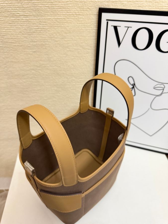 1:1 Replica Hermes bag Cargo Picotin 18cm Swift — Premium Replica — photo 4