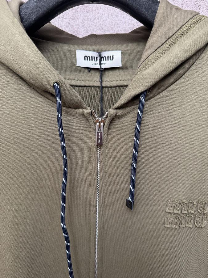 1:1 Replica MIUMIU men — Premium Replica — photo 5
