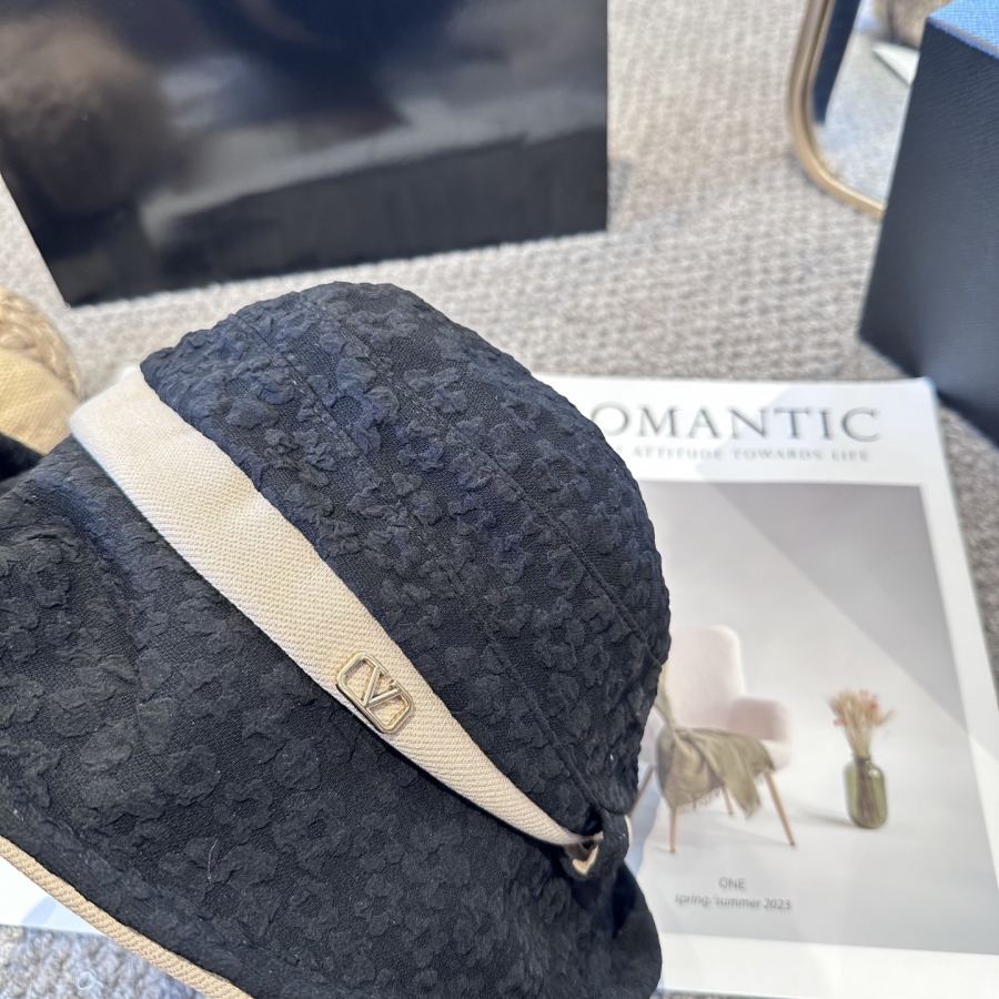 1:1 Replica Valentino hat Valentino — AAA Quality Replica — photo 4