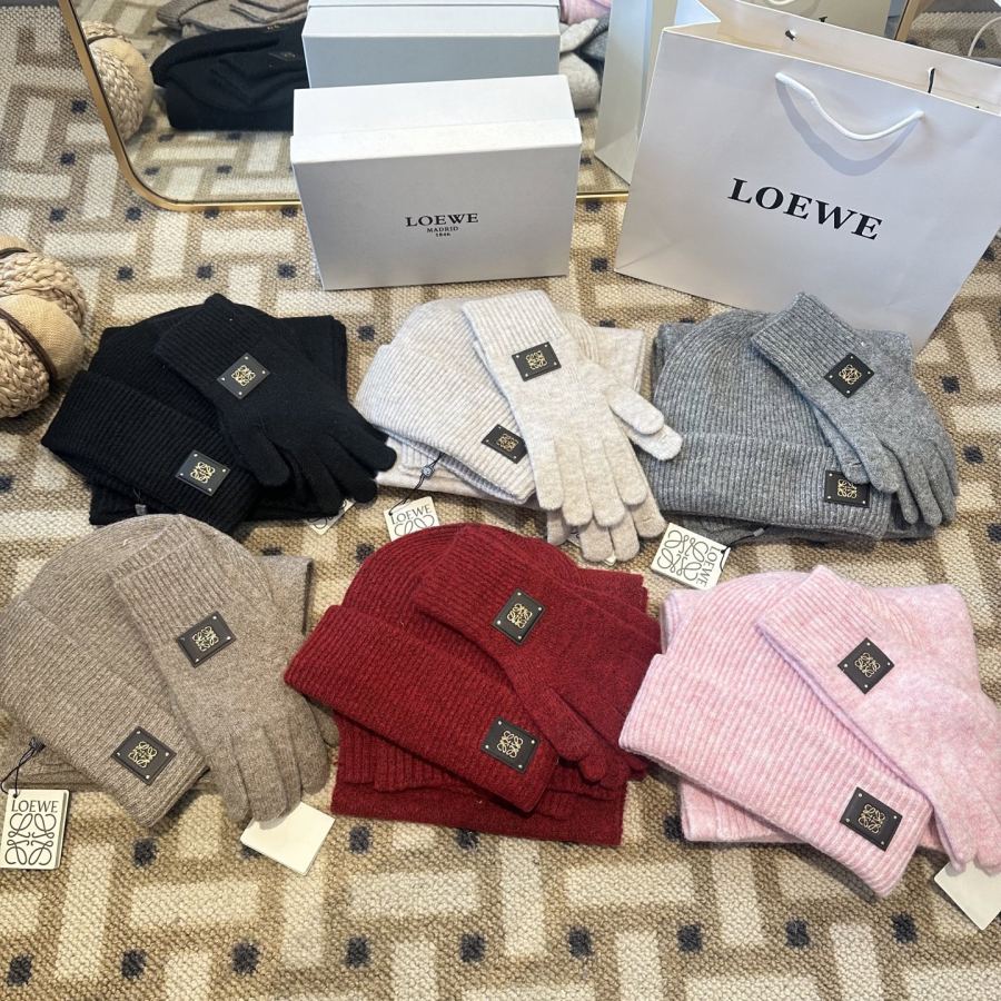 1:1 Replica Loewe hat LOEWE + + — 1:1 Replica