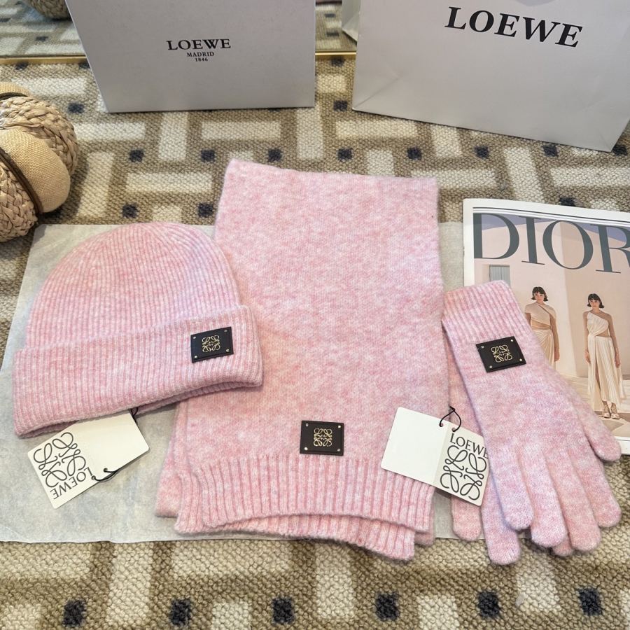 1:1 Replica Loewe hat LOEWE + + — 1:1 Replica — photo 3