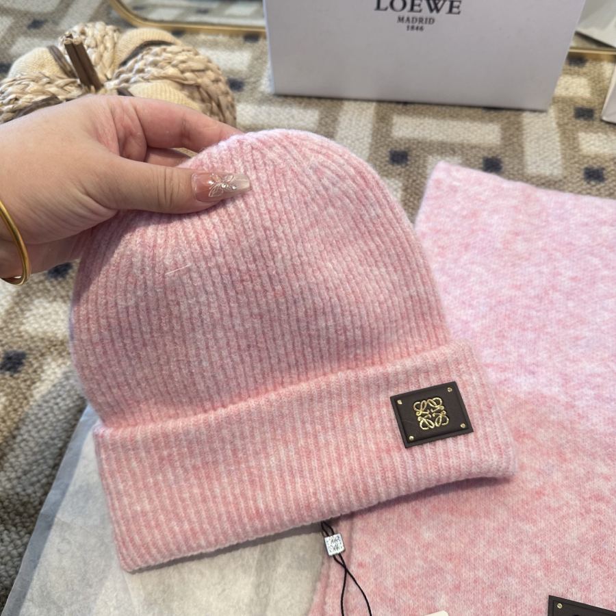 1:1 Replica Loewe hat LOEWE + + — 1:1 Replica — photo 4