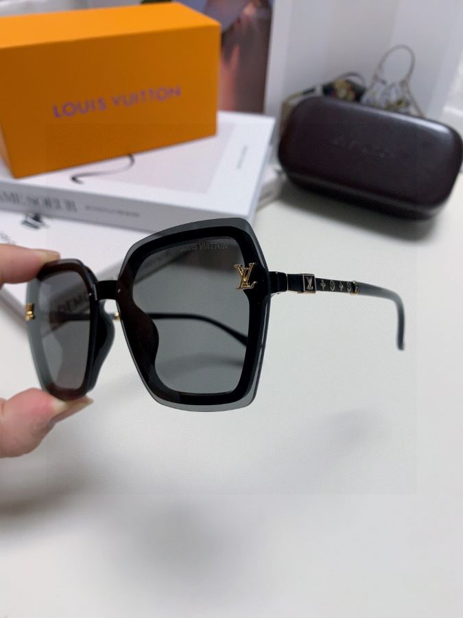 1:1 Replica LV glasses LV Louis Vuitton — AAA Quality Replica — photo 6