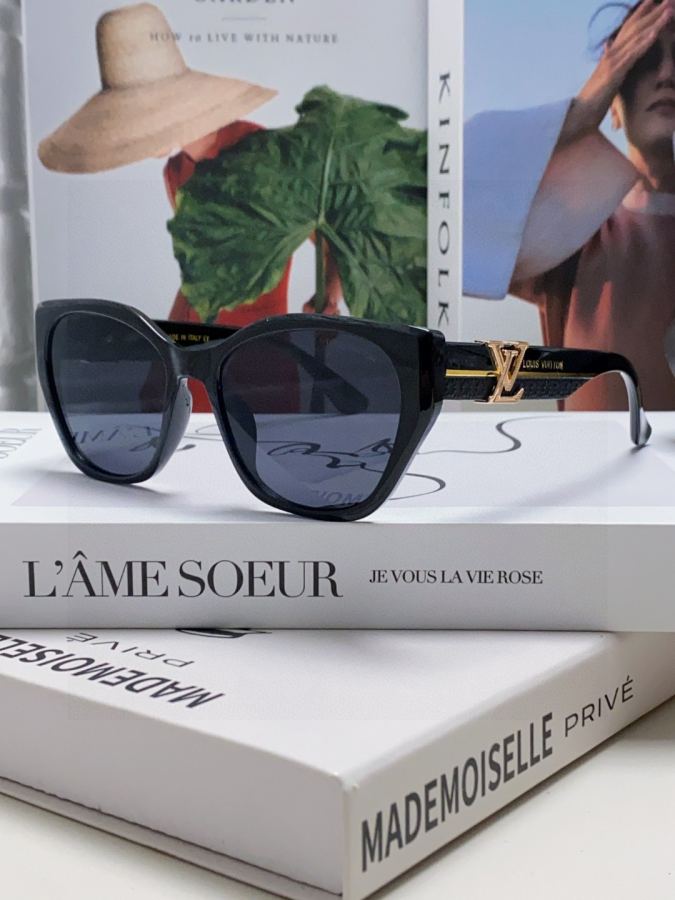 1:1 Replica LV glasses LV Louis Vuitton — AAA Quality Replica