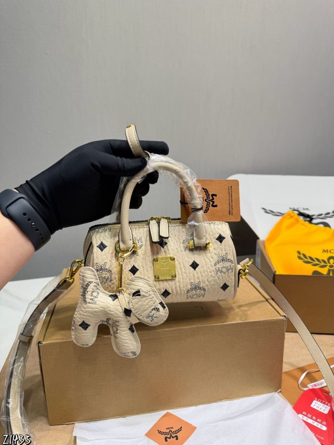 1:1 Replica MCM bag Gift box packaging) — AAA Quality Replica — photo 4