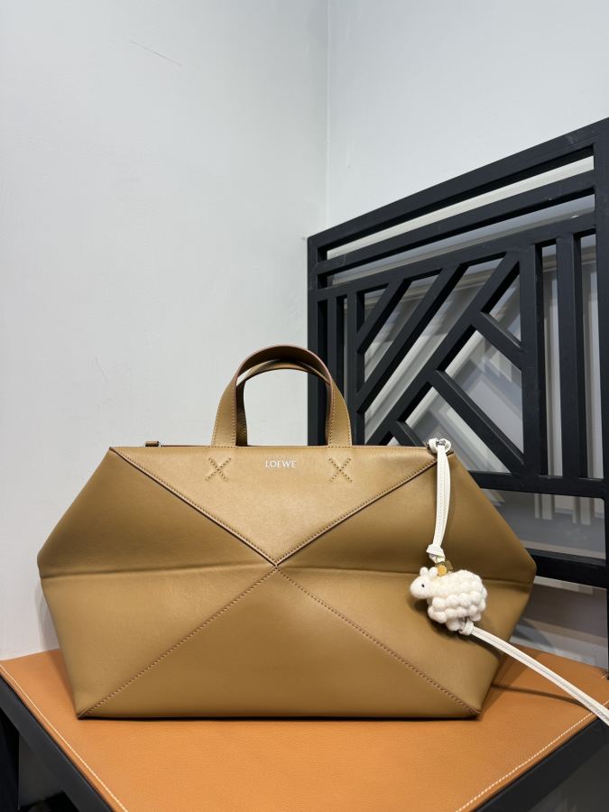 1:1 Replica LOEWE bag Men's — AAA Quality Replica — photo 3