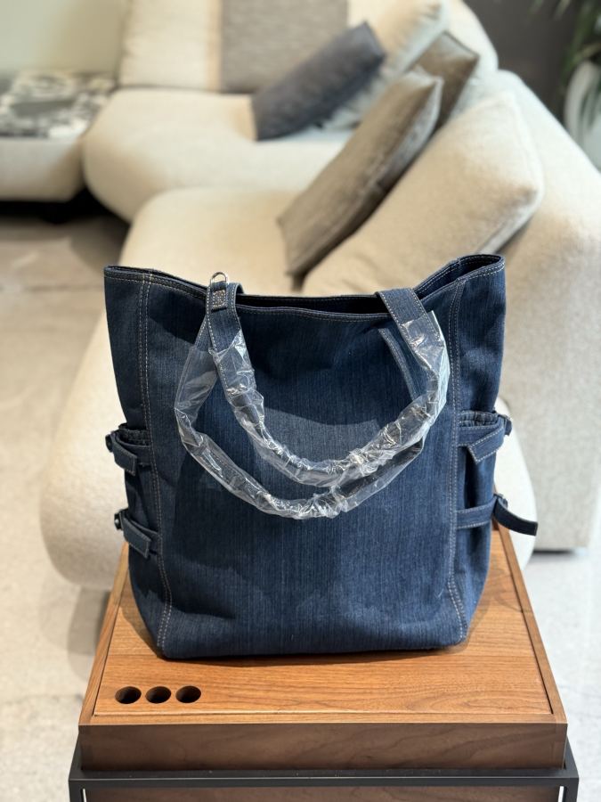 1:1 Replica Celine bag OOTDINEW CELINE 24ss — AAA Quality Replica — photo 5