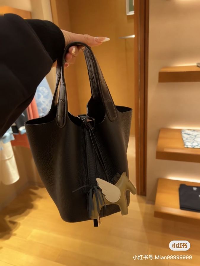 1:1 Replica Hermes Women Hermes — Premium Replica — photo 2