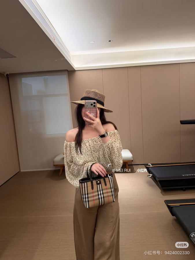1:1 Replica Burberry bag Burberry — Premium Replica — photo 5