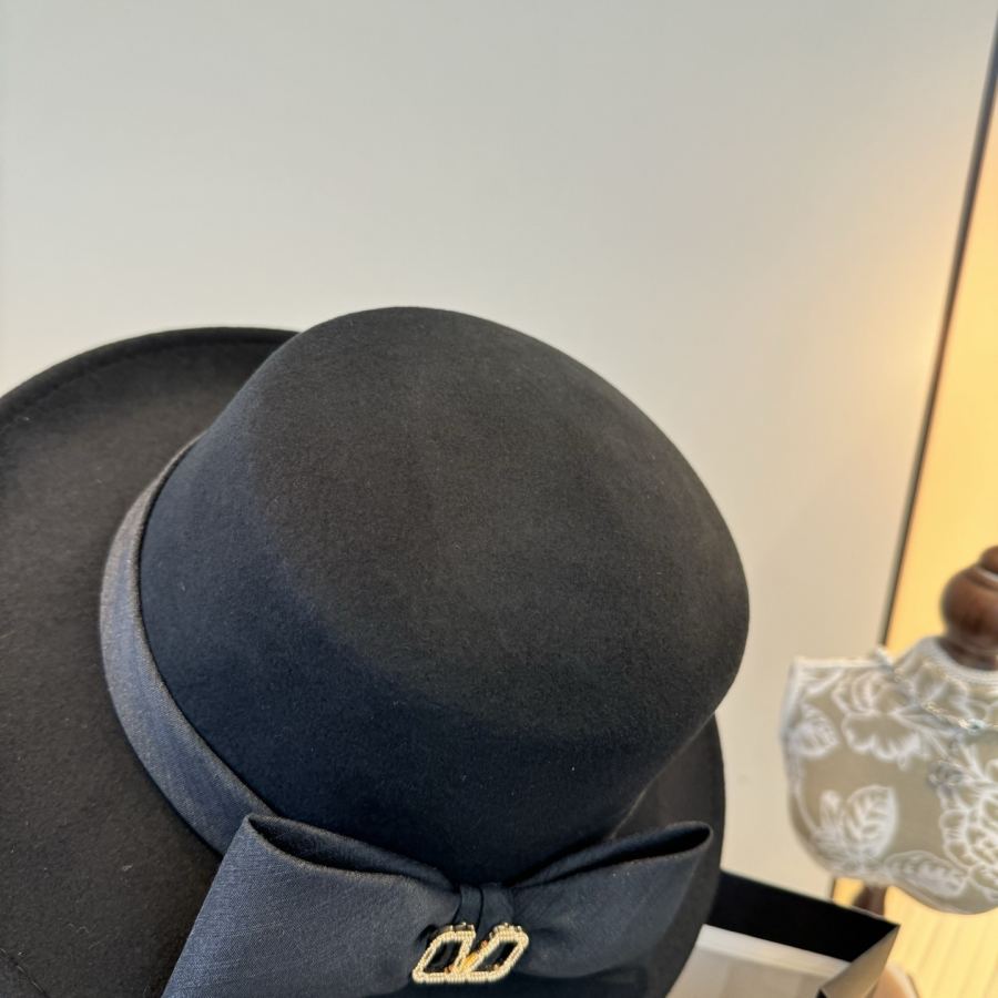 1:1 Replica Valentino hat Special batch ¥ — AAA Quality Replica — photo 7