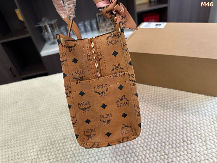 1:1 Replica MCM bag Airplane box — 1:1 Replica — photo 6