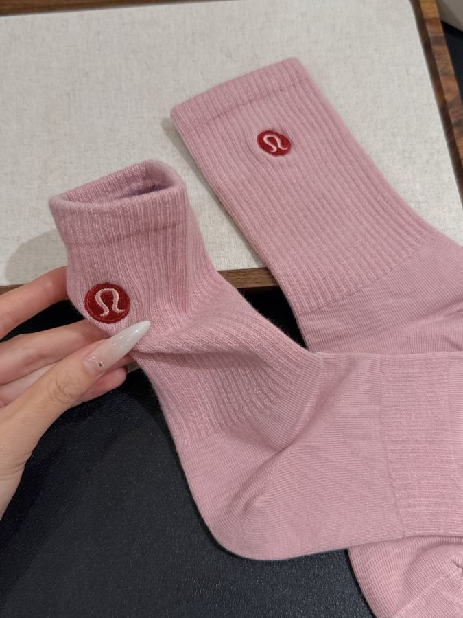 1:1 Replica Lulu accessories Specialized training is no problem. There is a compression and contraction design — AAA Quality Replica — photo 5