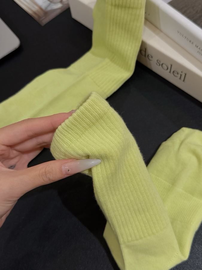 1:1 Replica Lulu accessories Specialized training is no problem. There is a compression and contraction design — AAA Quality Replica — photo 3
