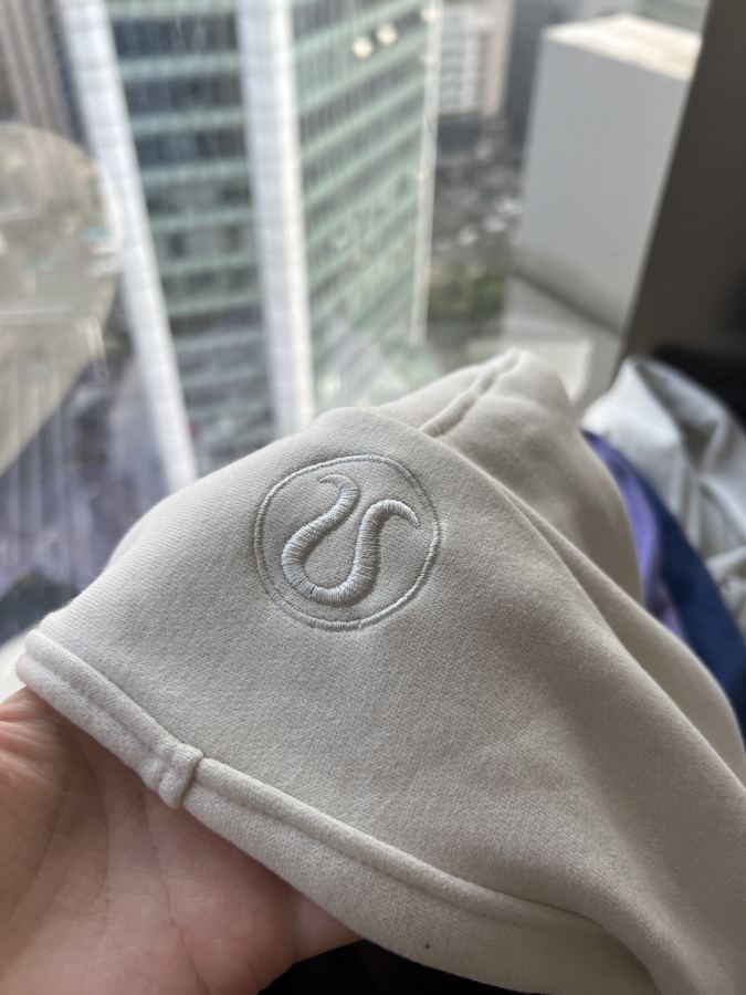 1:1 Replica Lulu Jacket Exquisite embroidery craftsmanship — AAA Quality Replica — photo 5