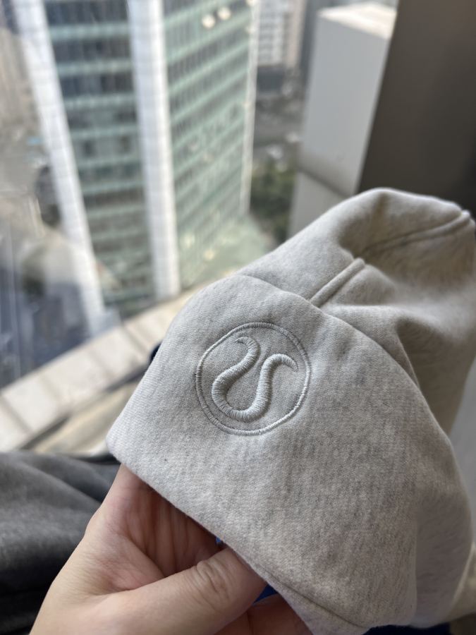 1:1 Replica Lulu Jacket Exquisite embroidery craftsmanship — AAA Quality Replica — photo 3