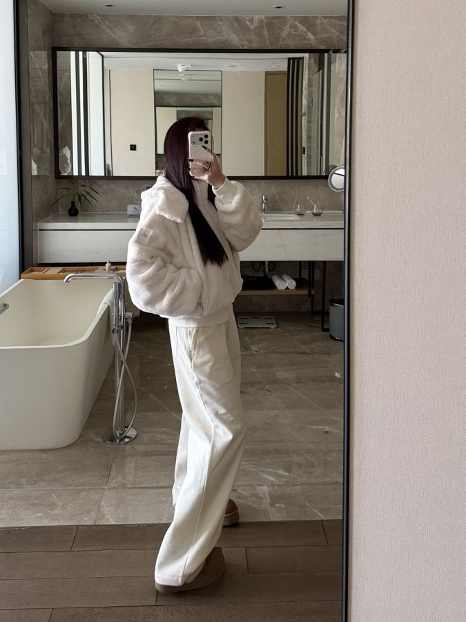 1:1 Replica Alo Jacket Off-white — Premium Replica — photo 4