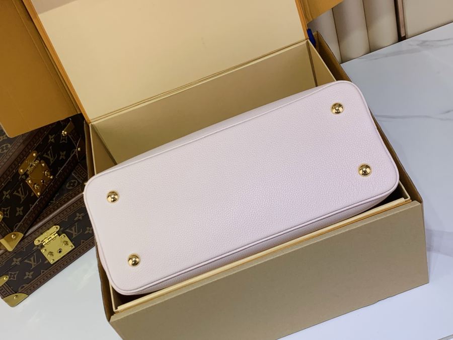 1:1 Replica LV bag Capucines M26319 — Premium Replica — photo 4
