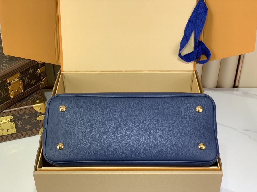 1:1 Replica LV bag Capucines M26319 — 1:1 Replica — photo 4