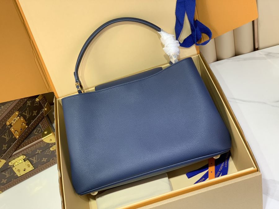 1:1 Replica LV bag Capucines M26319 — 1:1 Replica — photo 3