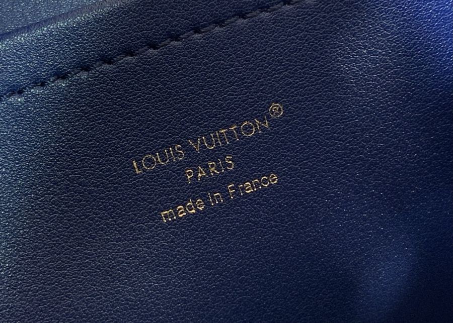 1:1 Replica LV bag Capucines M26319 — 1:1 Replica — photo 15