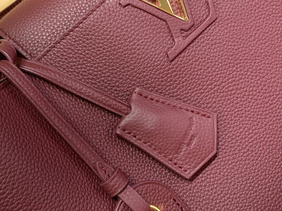 1:1 Replica LV bag Capucines M26319 — Premium Replica — photo 5