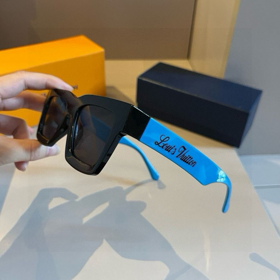 1:1 Replica LV glasses ¥LV Louis Vuitton — AAA Quality Replica — photo 4