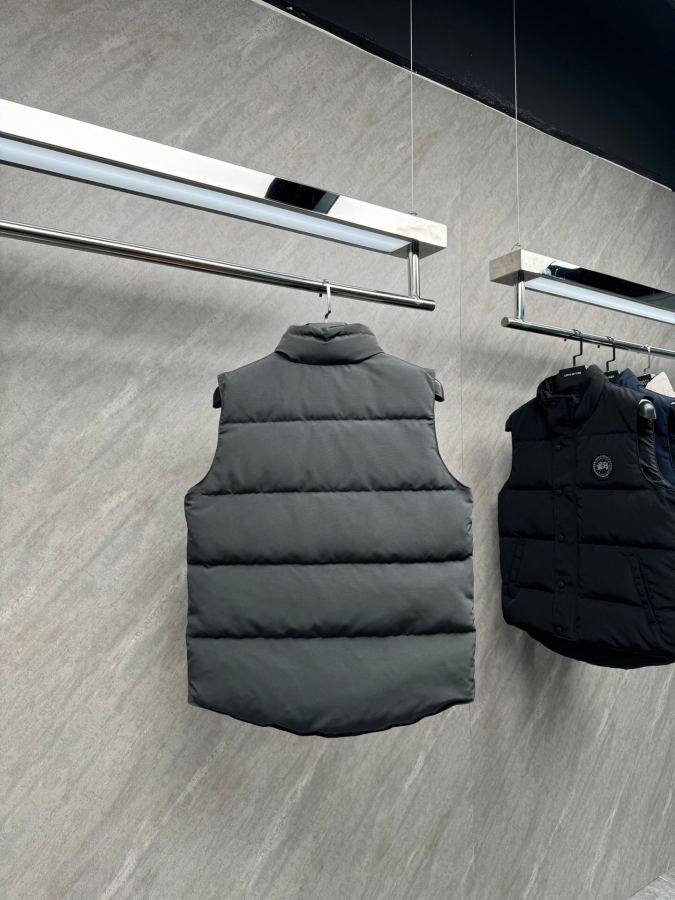 1:1 Replica GOOSE down jacket Top Version — AAA Quality Replica — photo 2