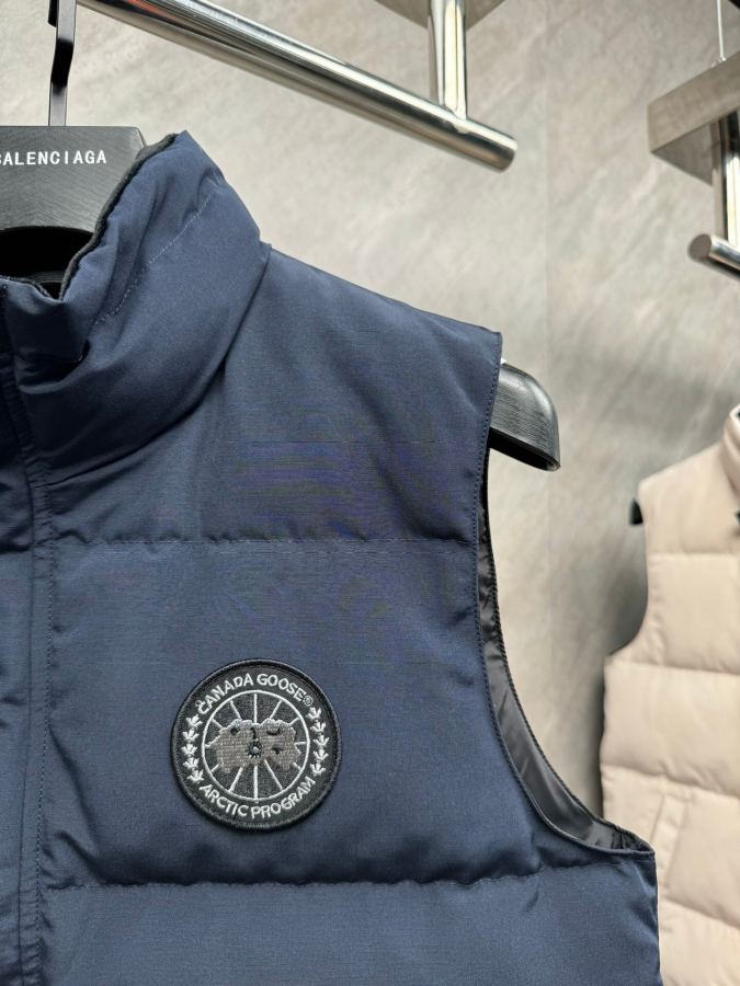 1:1 Replica GOOSE down jacket Top Version — 1:1 Replica — photo 3