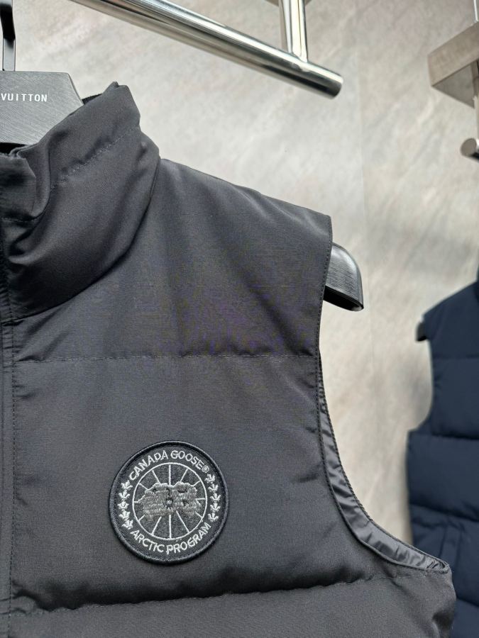 1:1 Replica GOOSE down jacket Top Version — 1:1 Replica — photo 4