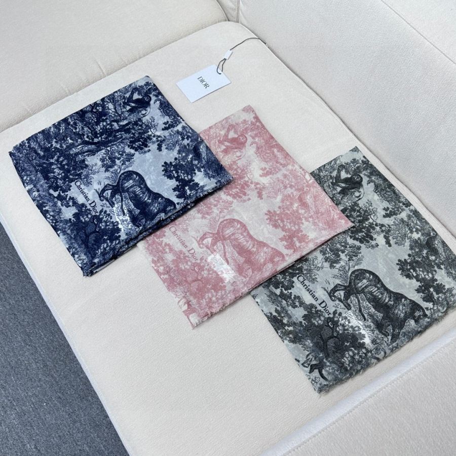 1:1 Replica Dior scarf — Premium Replica — photo 9