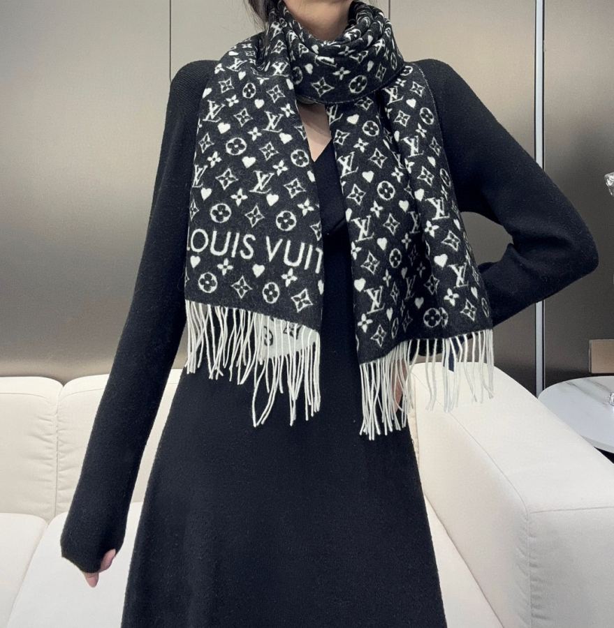 1:1 Replica LV scarf LV Monogram 45*200cm — AAA Quality Replica — photo 2