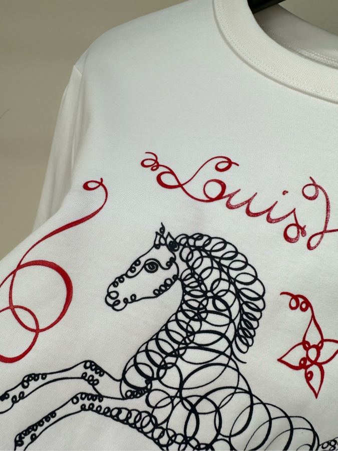 1:1 Replica LV Women lv T — AAA Quality Replica — photo 7