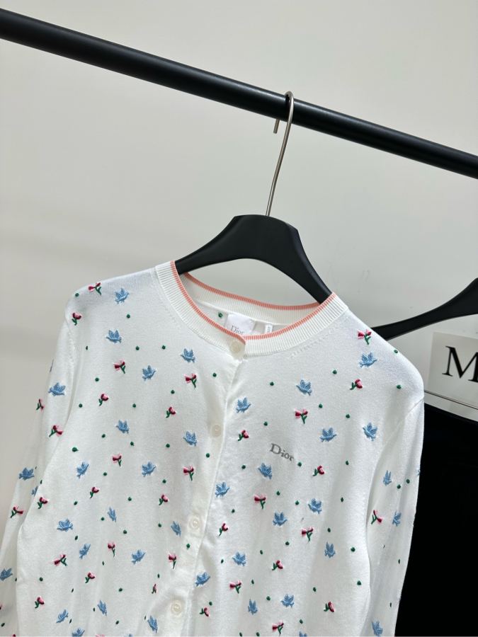 1:1 Replica Dior Women D White — Premium Replica — photo 2