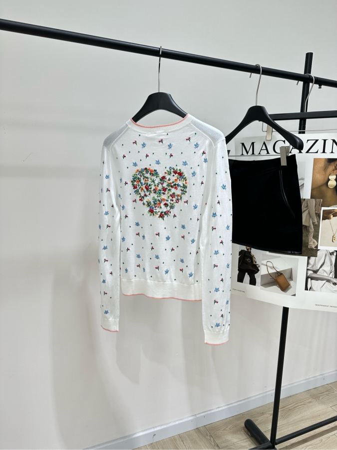 1:1 Replica Dior Women D White — Premium Replica — photo 6
