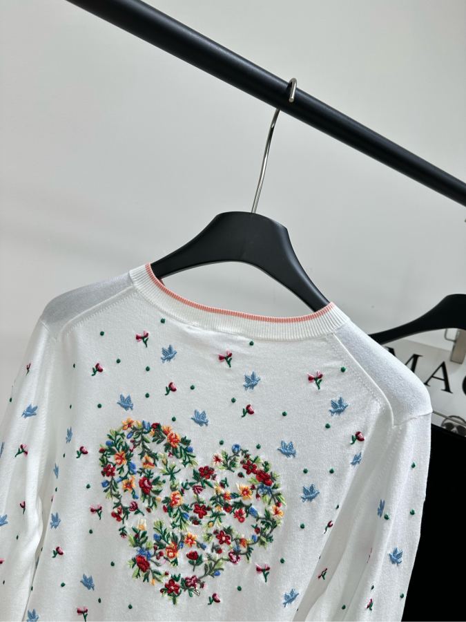 1:1 Replica Dior Women D White — Premium Replica — photo 7