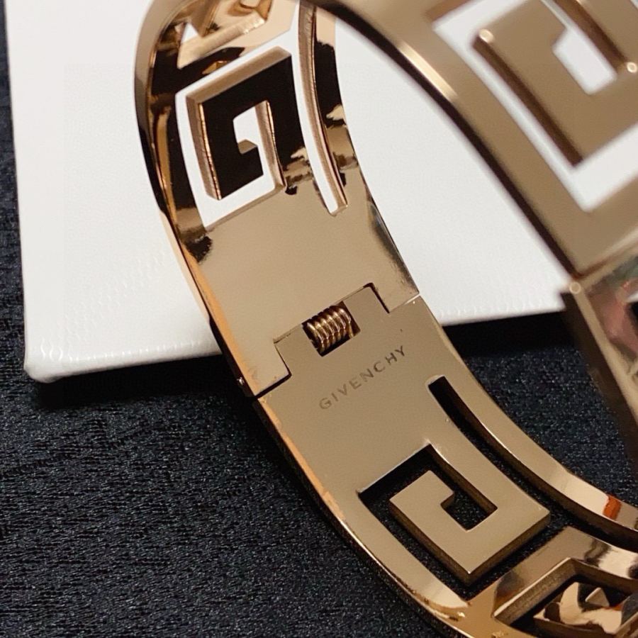 1:1 Replica Givenchy Jewelry New Givenchy LG — Premium Replica — photo 5