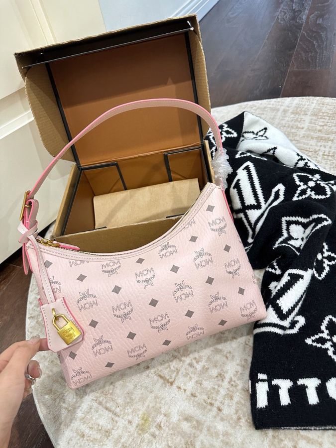 1:1 Replica MCM bag Official website airplane box packaging — AAA Quality Replica — photo 5