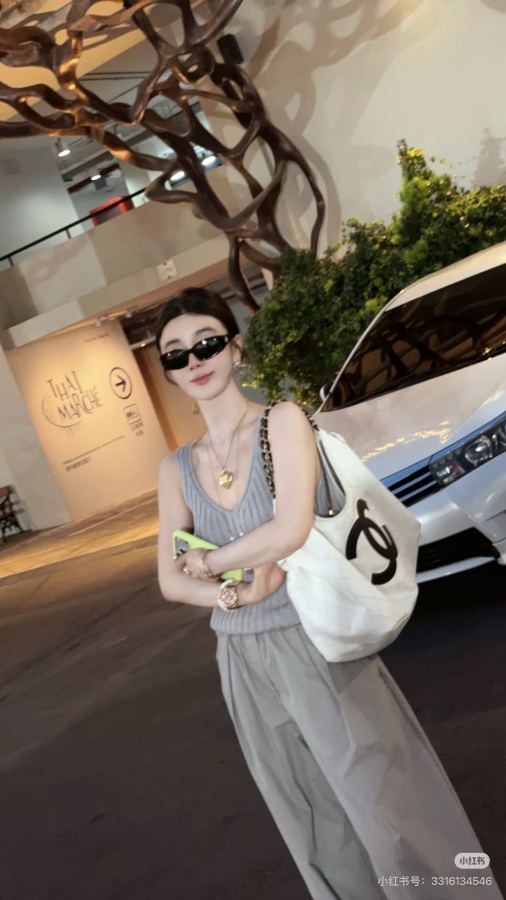 1:1 Replica Chanel Women Chanel Coco beach — AAA Quality Replica — photo 4