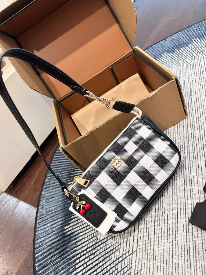 1:1 Replica COACH bag size 19*5*12cm — AAA Quality Replica — photo 8