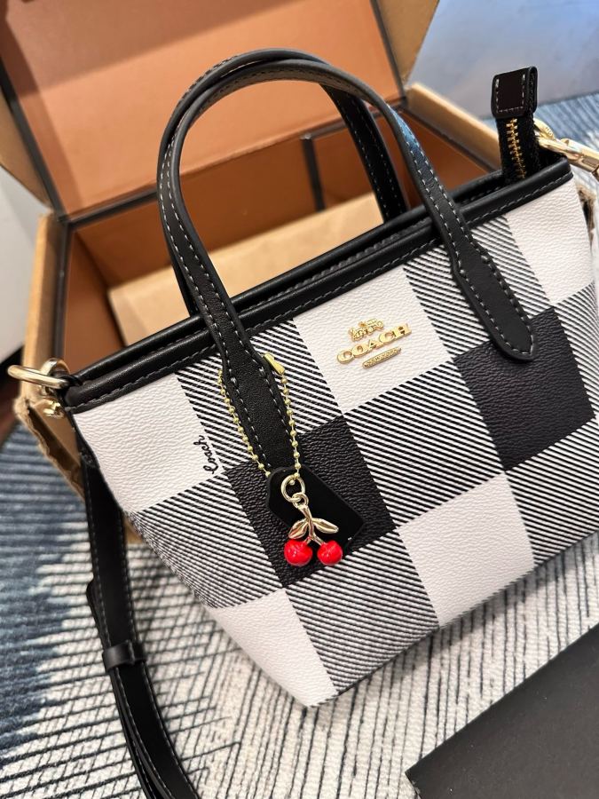 1:1 Replica COACH bag coach — 1:1 Replica — photo 7