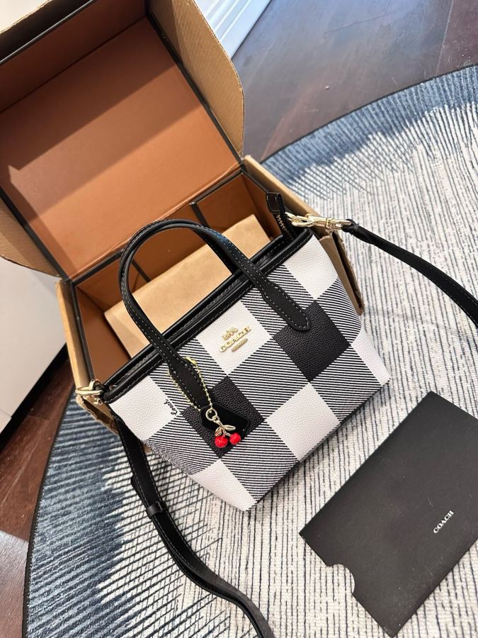 1:1 Replica COACH bag coach — 1:1 Replica — photo 6