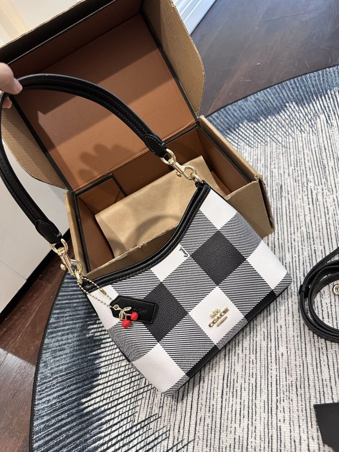 1:1 Replica COACH bag Folding gift box packaging — AAA Quality Replica — photo 2
