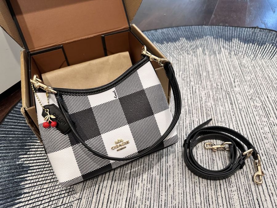 1:1 Replica COACH bag Folding gift box packaging — AAA Quality Replica — photo 3